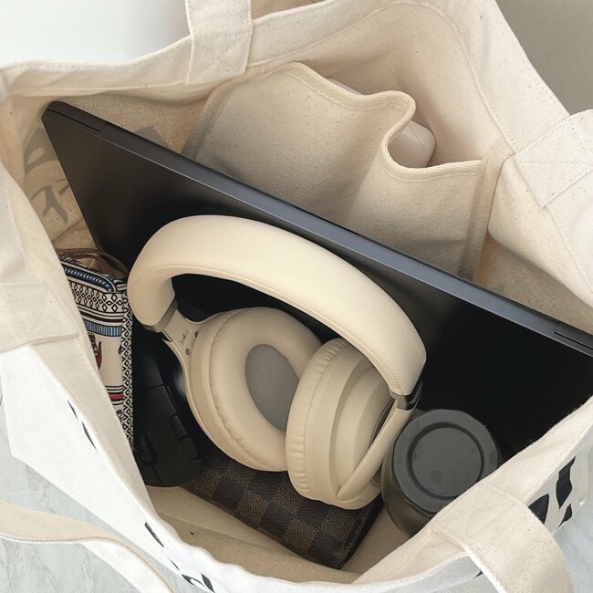 荷物が10kg入ってすごい！カルディの「大容量トートバッグ」収納力たっぷりでヘビロテしてる！