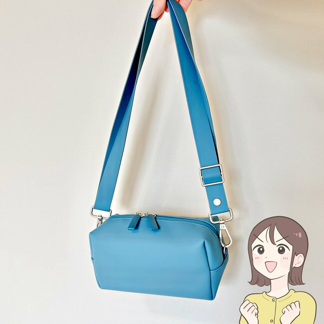 カードや診察券が100枚入った！無印良品の“ポケットたくさんポーチ”通院バッグにもなって天才すぎる！「軽くて疲れない」「毎日愛用しています！」