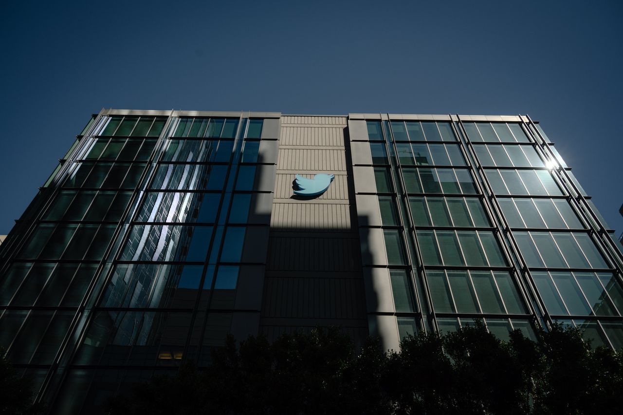 マスク氏、ツイッターで「銀行の夢」再燃