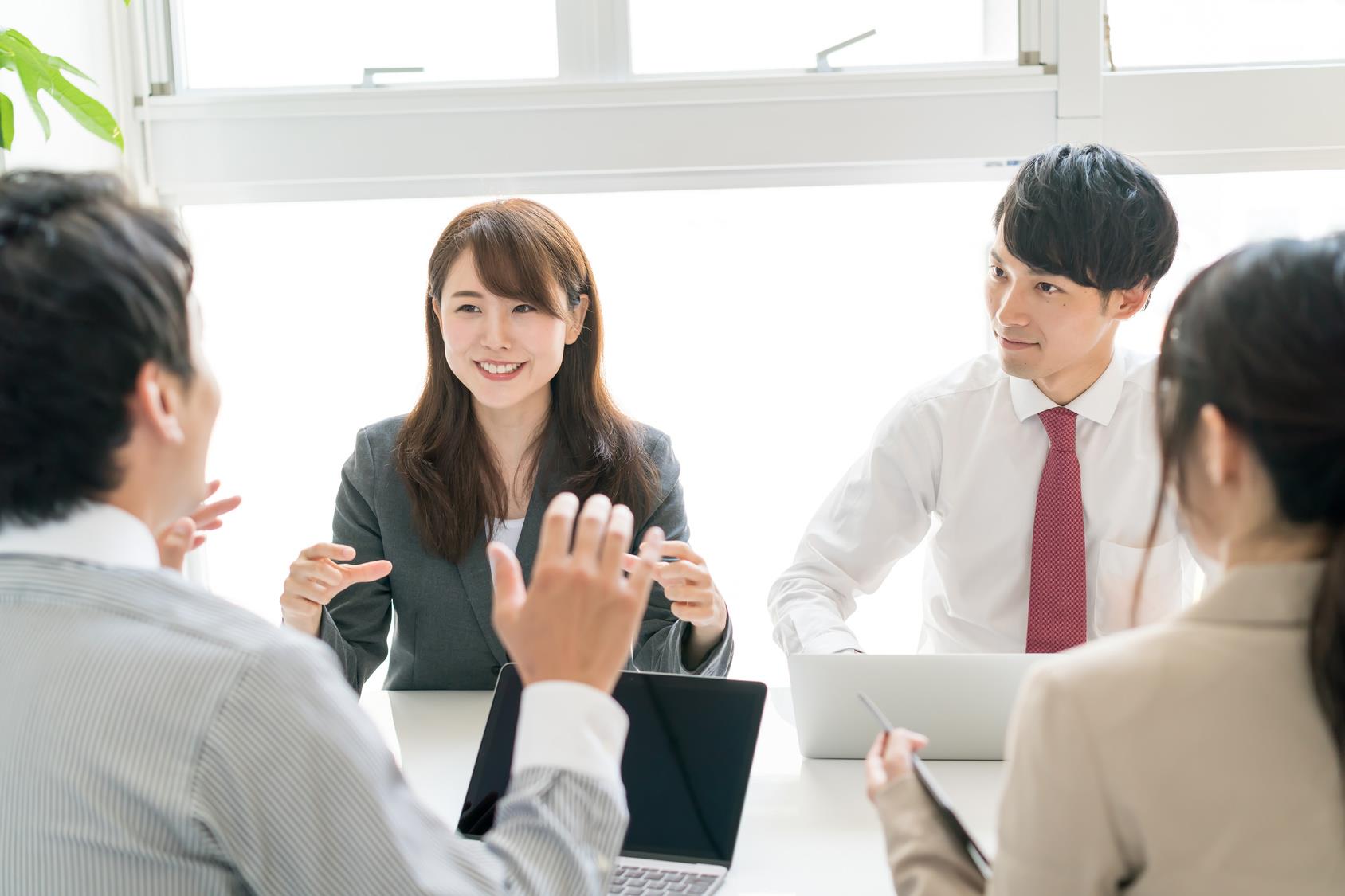 なぜ、マネジャーが「仕切る」のをやめると、会議の品質が上がるのか?