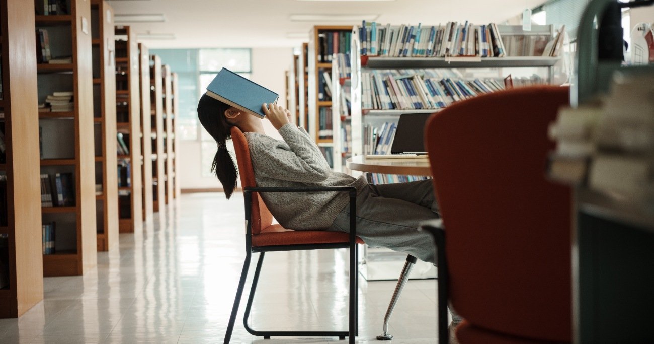 「時間はあるのに勉強が続かない人」と「忙しくても勉強を続けられる人」の決定的な違い・ベスト1