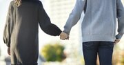 恋人が難病「ハンチントン病」に、結婚・介護・看取りの15年で夫が悟ったこと