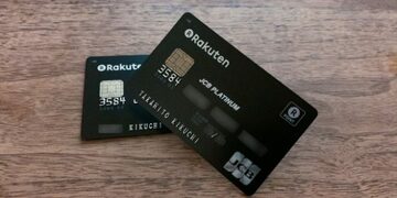 「楽天カード」の4券種の中で、もっとも得するカードを選ぶ方法をカード専門家が解説！ ゴールド、プレミアム、ブラックの特典を比較して最適な券種を選ぼう