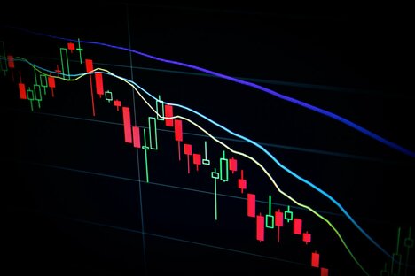 日本の新興市場に上場した企業の半数、時価総額ではほぼ成長せず。一橋大とグロース・キャピタルの調査で見えた課題