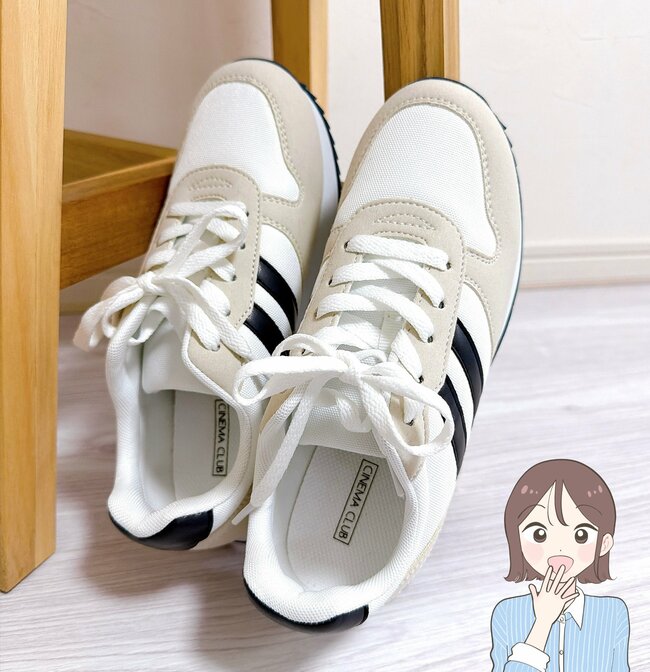 「3足目です」「もう何度もリピート購入」ハニーズの“めちゃ軽スニーカー”見た目も歩きやすさも最高だった…！「長距離歩いても疲れにくい」《購入レビュー》