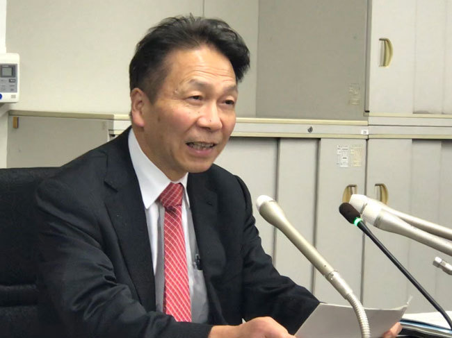 ゆうちょ銀行と地域銀行との協調路線にヒビを入れる選択をした政府の郵政民営化委員会(岩田一政委員長)