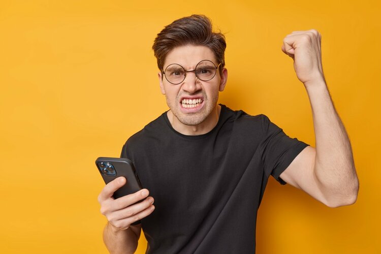 1000人調査でわかった「イラっとする文章」ワースト1とは?