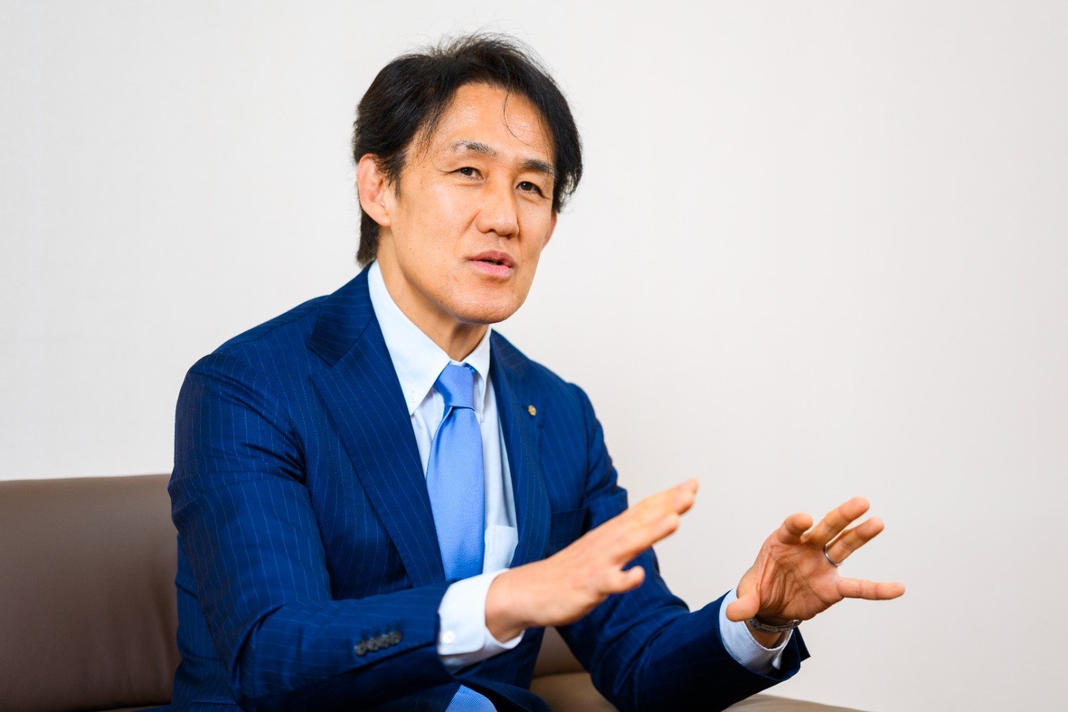 「規律と統制」から「自律と協調」へ、明治大学ラグビー部復活から学ぶ組織マネジメント