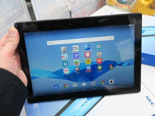フルHD超の液晶搭載で約1.6万円！ NECの10.1型タブ「LAVIE Tab E」が