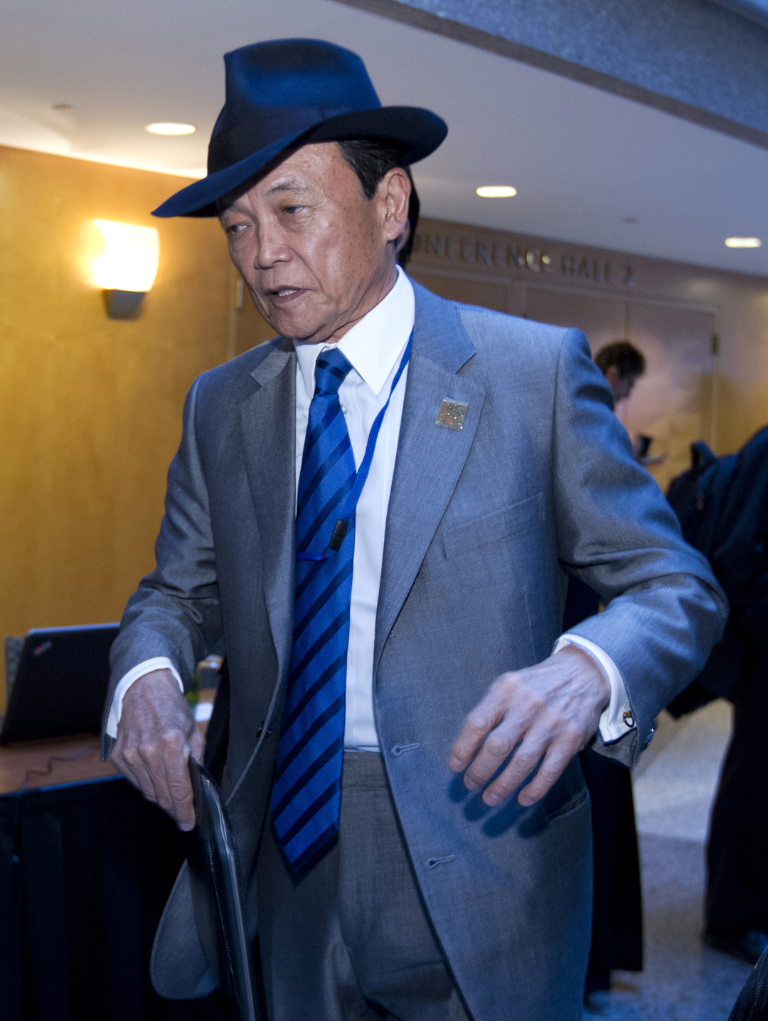 自民党「愛煙家」議員暗躍!受動喫煙対策法案は骨抜きに