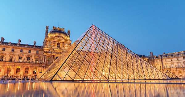 仏ルーブル美術館