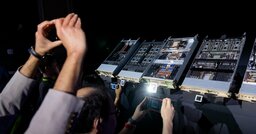 スペースXなど3社、AI半導体調達で資金確保