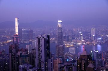 香港の自治奪う中国、その限りなく大きな代償とは