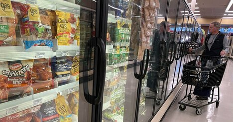 インフレ率が正常化する24年　世界の大半で