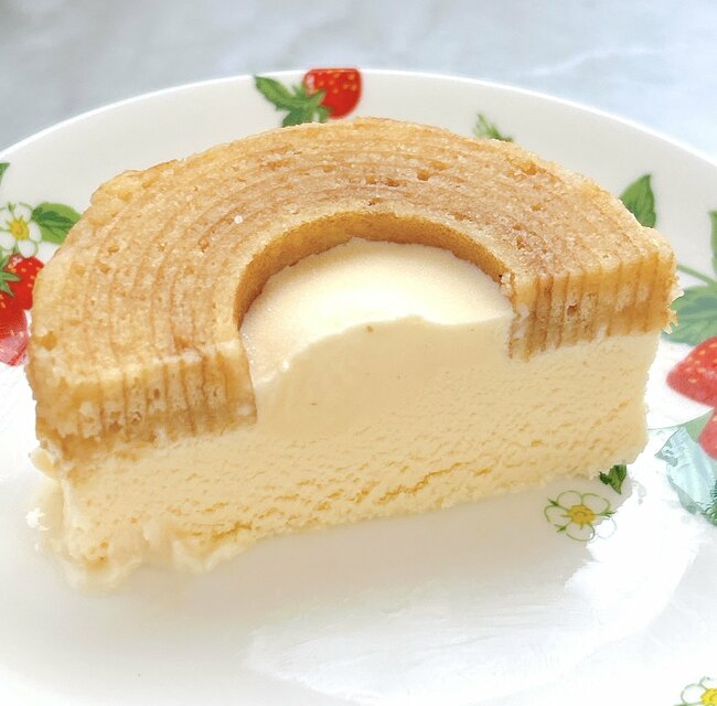 「うっっっまぁ」「これ考えた人天才」シャトレーゼの“やけくそスイーツ”見た目のインパクトが強すぎる!「思ってたより3倍くらい美味い」