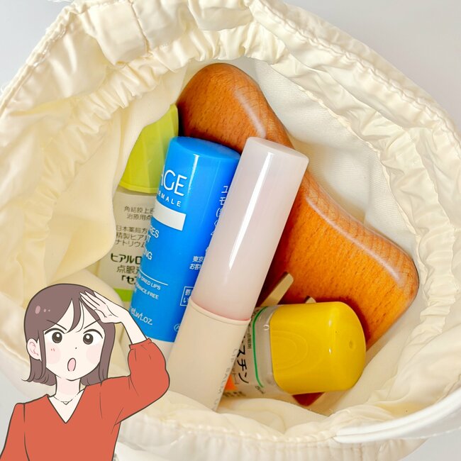 「色違いで3つも購入」3COINSの“ふわふわミニポーチ”かわいすぎて思わずまとめ買いしちゃった！「一目惚れして速攻ゲット」「見る度に気分が上がります！」