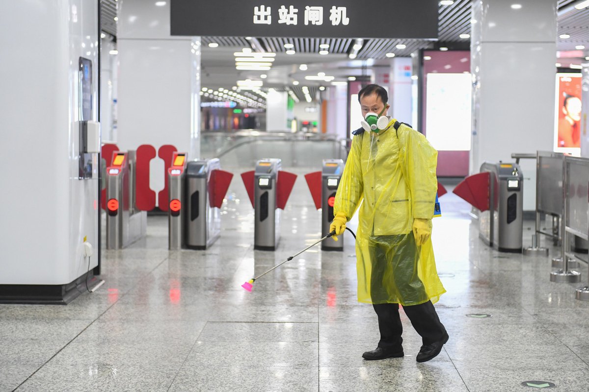 新型肺炎の感染拡大が続く中国では、「感染を拡大する」として猫や犬が虐殺されたり、逆に「猫を飼うと感染しない」という誤った情報やデマが広がっている