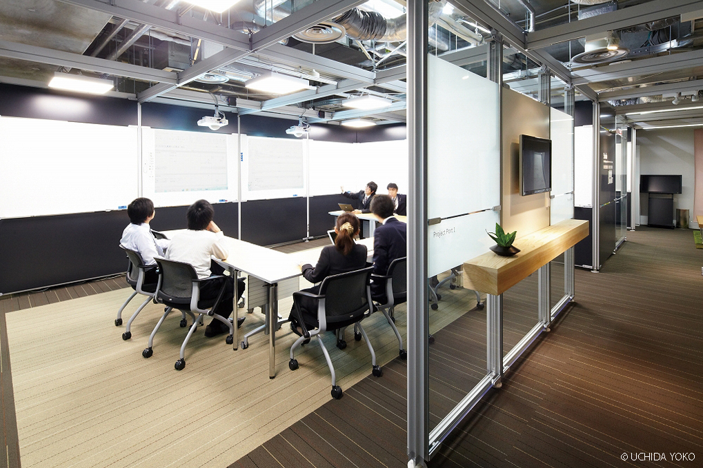 「働き方がオフィス家具で変わる」<br />内田洋行の提案がおもしろい理由