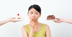 甘いものがどうしてもやめられない人が見直すべき3つの習慣