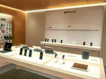 au、iPhone 5G対応に万全の備え
