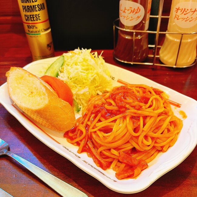 こりゃ毎日通いたくなるわ…!星乃珈琲の「冬限定よくばりメニュー」サラダとパンケーキも付いて贅沢すぎる!