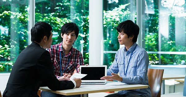 起業を志す若者たちを呼び込もうと躍起になる地方自治体は、なぜ失敗するのか