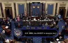 米上院、超党派のインフラ整備法案を可決