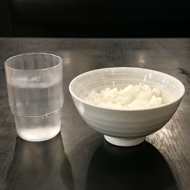 「満腹満腹」「コスパ良い!」幸楽苑の“ボリューム凄すぎセット”1450kcal超えでお腹はち切れそう!「このご時世で990円はお得でしょ」