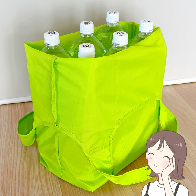 「追加で2個買った」ダイソー姉妹店の“畳まなくていいエコバッグ”が便利すぎる!「めちゃくちゃ軽い」「コンパクトでポケットにも入る」