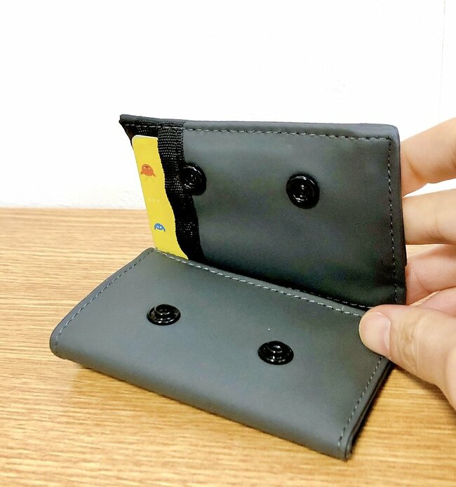 もう普通の財布に戻れないかも…！ダイソーの「お札が入るミニ財布」ガバッと開いて使いやすい！