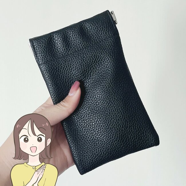 「即買いでした!」「なんて理想的」3COINSの“ゴミ箱にもなるティッシュポーチ”ありそうでなかった名品です!「花粉の季節に大活躍」