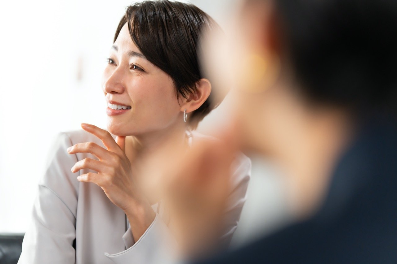 頭のいい人が「相手の目を見て話さない」理由