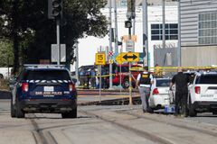 米サンノゼで銃撃、容疑者含め9人死亡