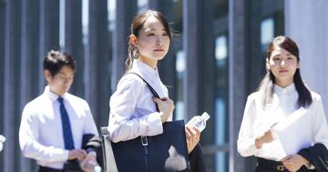 就活時間はなぜ減った?就活費用はなぜ増えた?25年卒就活生の意外な傾向を紐解く