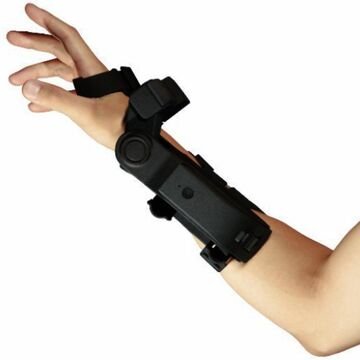 VR触覚デバイス「EXOS Wrist DK2」が半額に価格改定