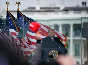 米国の根幹を揺るがした24時間、議事堂騒乱