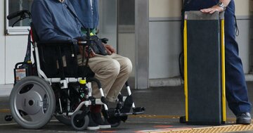 「感動した!」「これが真の文明社会だ」中国人が絶賛した日本の駅員の障害者対応