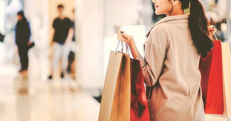 【東大教授が教える】「セール」で無駄遣いをして、後悔する人の共通点