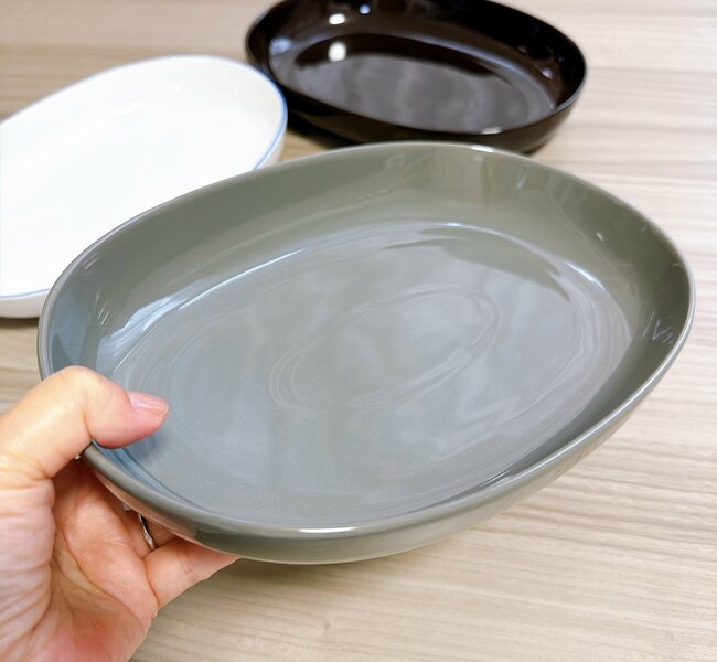 「全色揃えたい」「料理が映えます」無印良品の“惣菜屋みたいなプレート”まとめ買いして大正解でした!「自炊のモチベーションが上がりました」《購入レビュー》