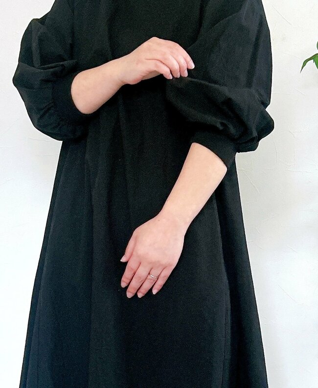 【しまむら】お客さんが次々と手に取ってく…！2420円の「楽ちんワンピース」すぽんと着るだけで大人かわいい！