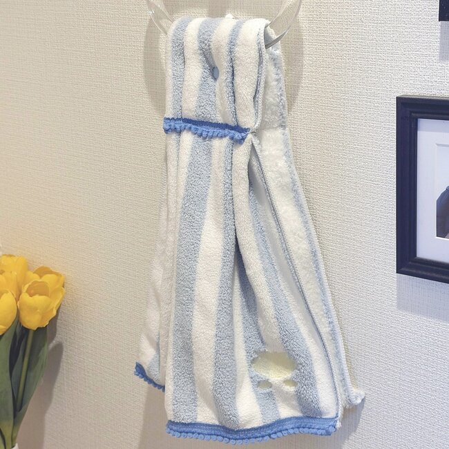 思わずまとめ買いした！ダイソー姉妹店の「ドレスの形をしたタオル」が掛けておくだけで可愛い！洗面所が一気に華やかになりました！