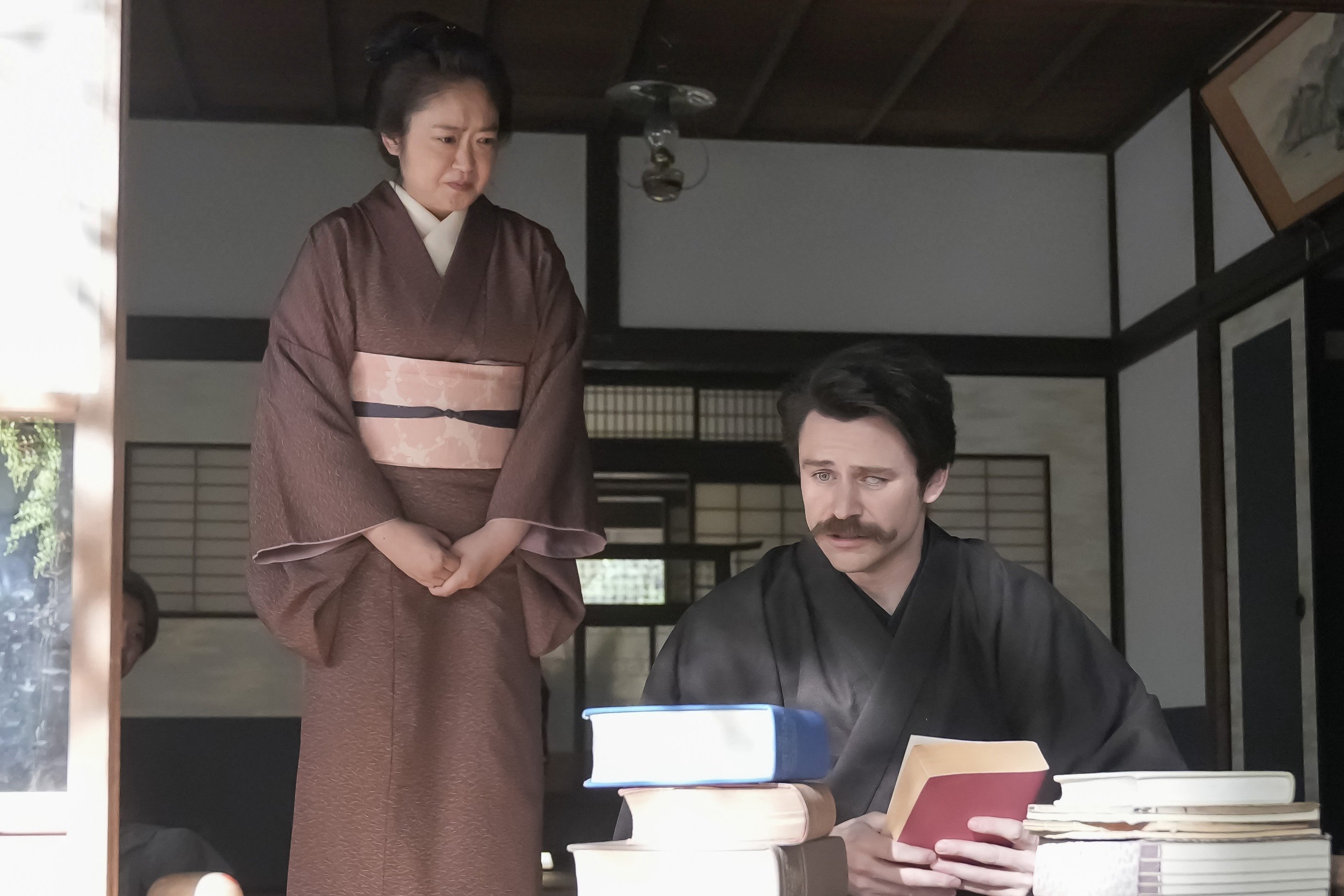 投資で大損→それでも絶望しないワケに納得!『ばけばけ』が描く異色の朝ドラ像〈ばけばけ第103回〉