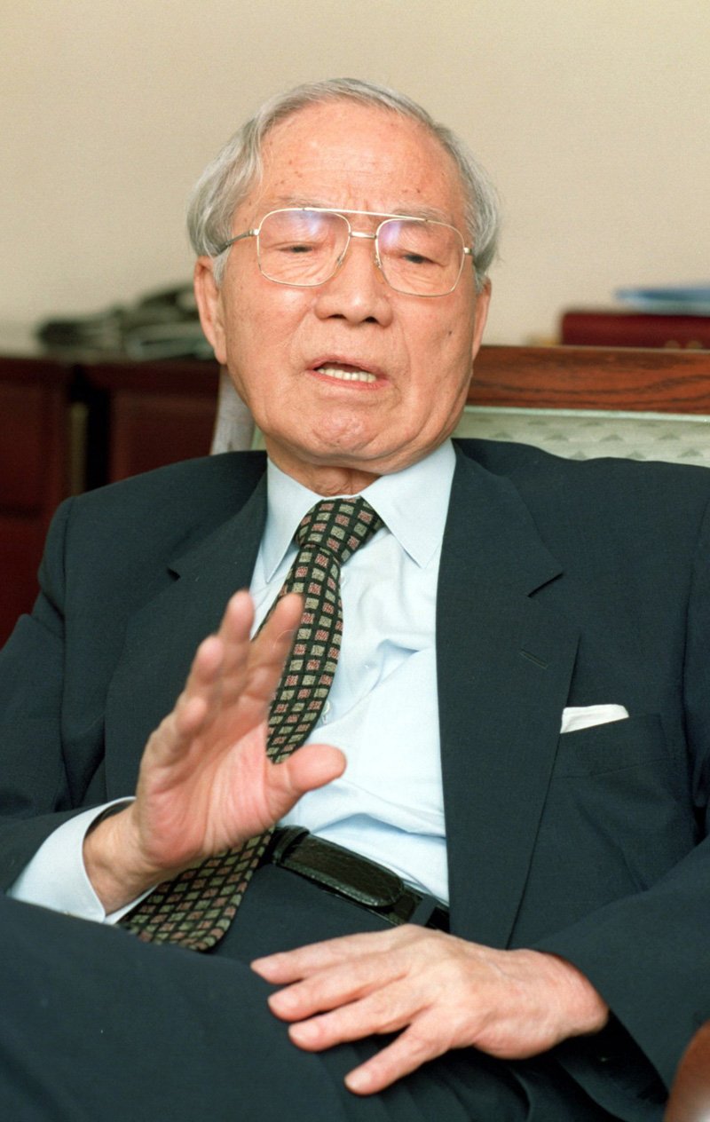 シベリア抑留に「日ソ密約」はあったのか?瀬島龍三による「あってはならない歴史の改竄」とは