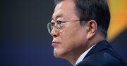 韓国・文大統領、慰安婦損害賠償判決でまた窮地の「内憂と自業自得」