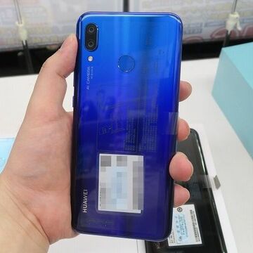 メインもサブもデュアルカメラなハイスペックスマホ「HUAWEI nova 3」がアキバに入荷