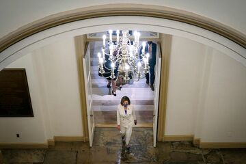 米下院、大型経済対策を可決　バイデン氏12日署名へ