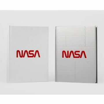 AstroReality、天体やスペースシャトルの歴史を楽しめるARノートを発売