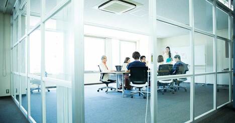 ミーティングは事前に意見を書かせ披露し合うことで驚くほど変わる