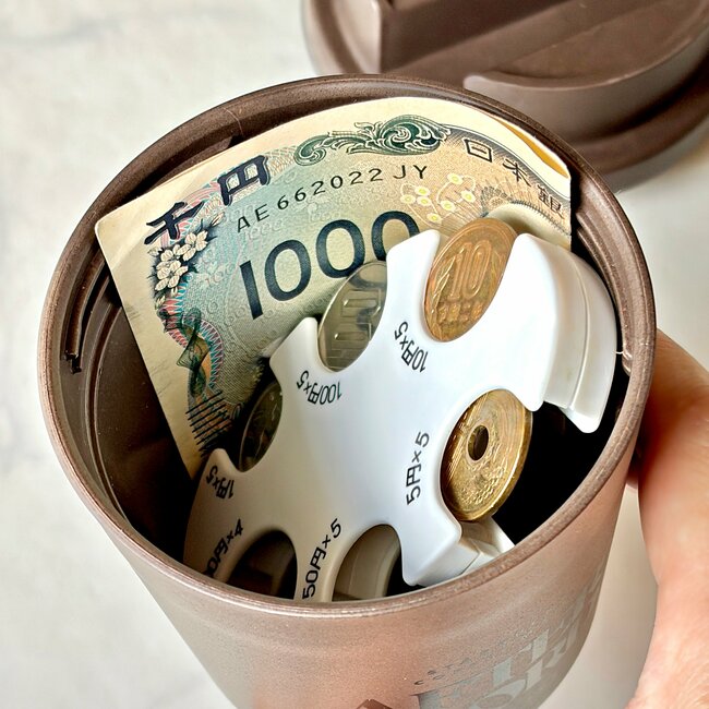 【スタバ】「初日に購入しました」可愛すぎる“カップみたいな小物入れ”家中で使えて天才！「テンション上がります！」「便利に使えそう」《購入レビュー》