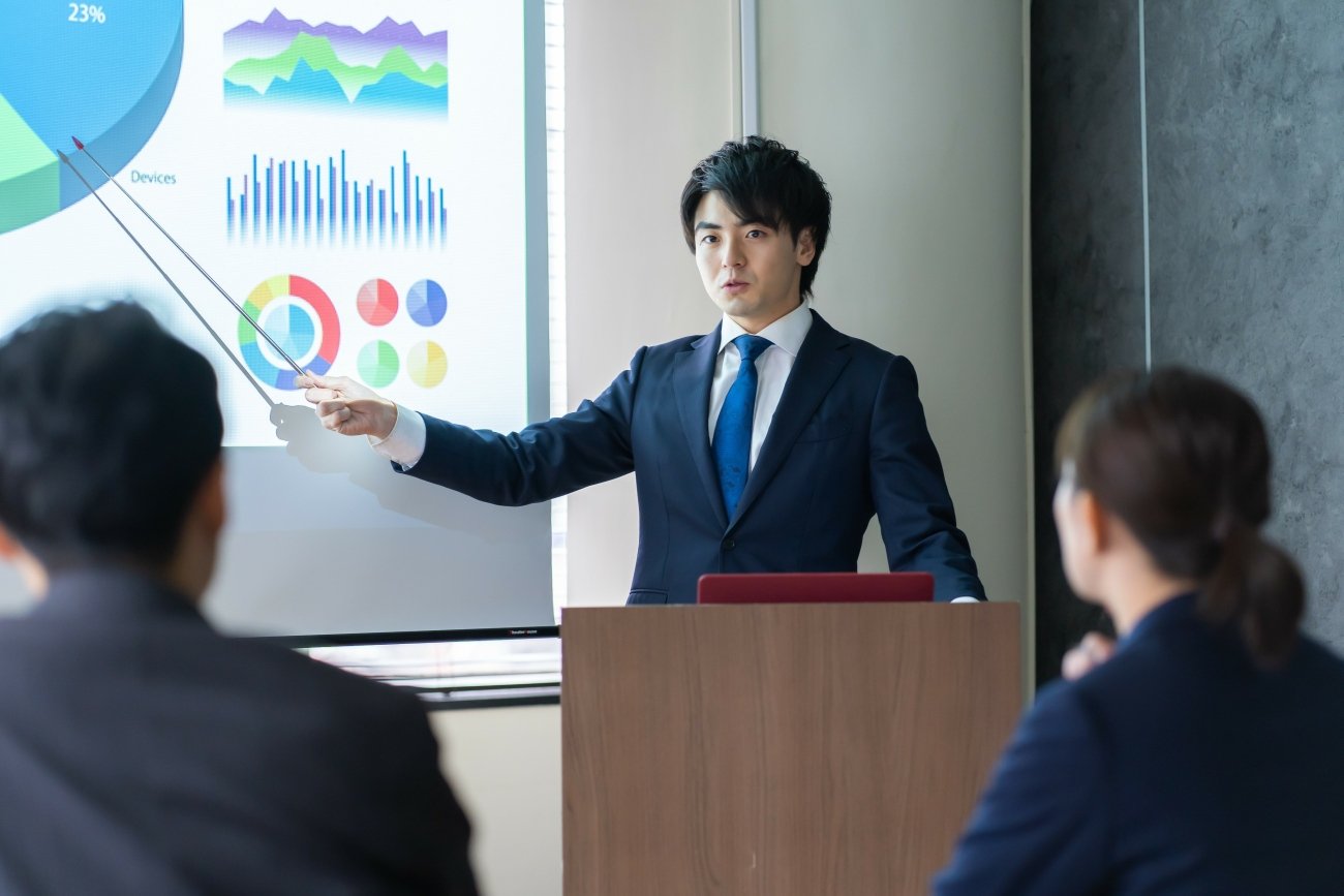 二流の人はタイトルを「ゼロから考える」。では一流の人はどこから考える？